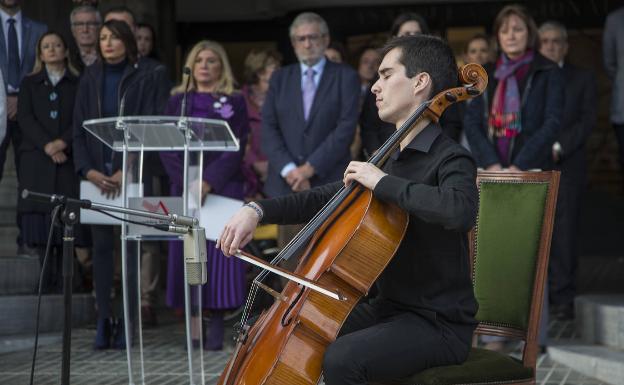 Todos los partidos de la Asamblea piden a Vox mantener la unidad política contra la violencia machista