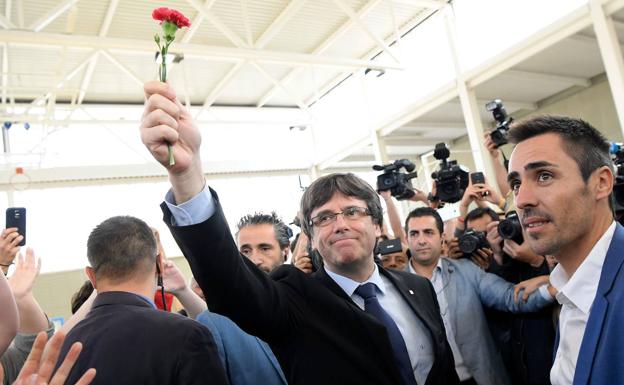 El Tribunal de Cuentas cita a Puigdemont y Junqueras por los gastos del 1-O