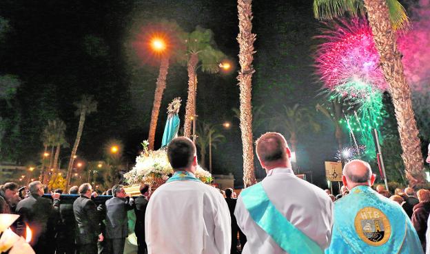 Torrevieja vive con fervor sus fiestas en honor a La Purísima