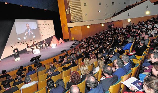 El presidente de la CEOE pide «moderación» para poder generar empleo y progreso