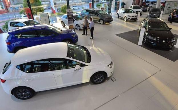 Las ventas de coches suben más de un 28% en noviembre en la Región
