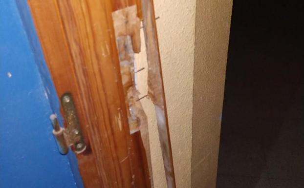 Tres detenidos 'in fraganti' mientras robaban en una vivienda de San José de la Vega