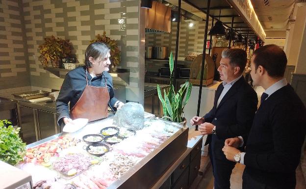 El Mercado de Correos estrenará en Navidad un servicio a domicilio con todas sus firmas gastronómicas