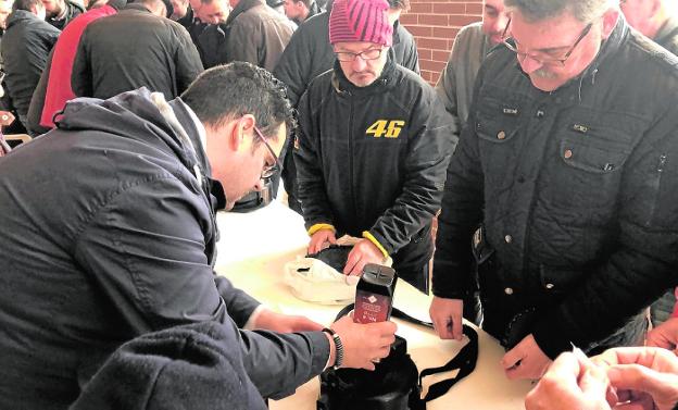 Los tiradores de Yecla recogen menos pólvora por el alza en el precio