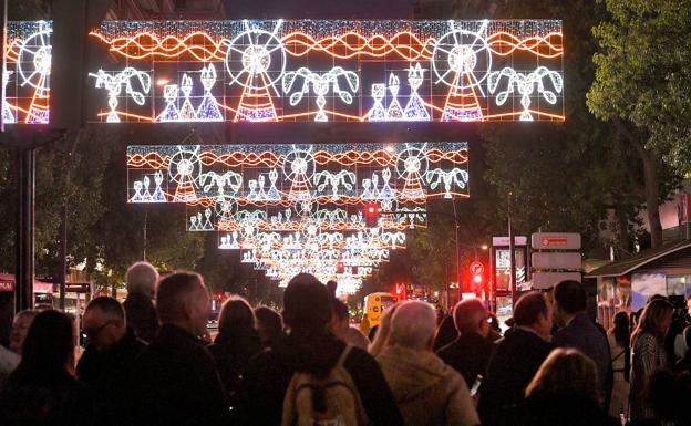 Chenoa actuará el sábado en la Redonda para apadrinar al Gran Árbol de la Navidad