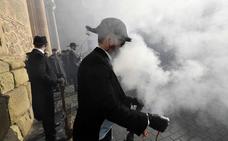 Estruendo de arcabuces para recibir a la Patrona de Yecla