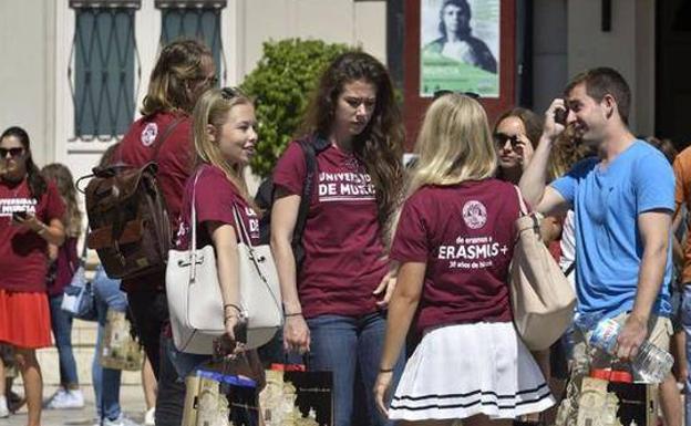 La Región, entre las comunidades que no ofrecen ayuda complementaria a los estudiantes Erasmus