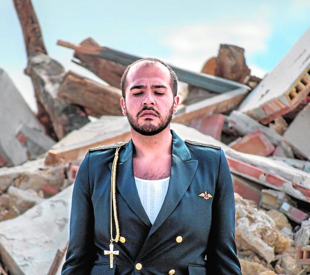 Teatro experimental sobre las raíces, el origen, las costumbres y el folclore