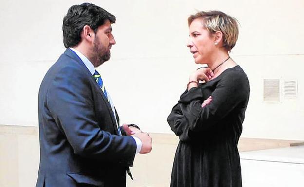 El PP busca portavoz y 'fontanero'