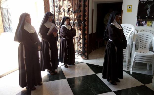 Las monjas de la congregación, en Mula./J.L.P.