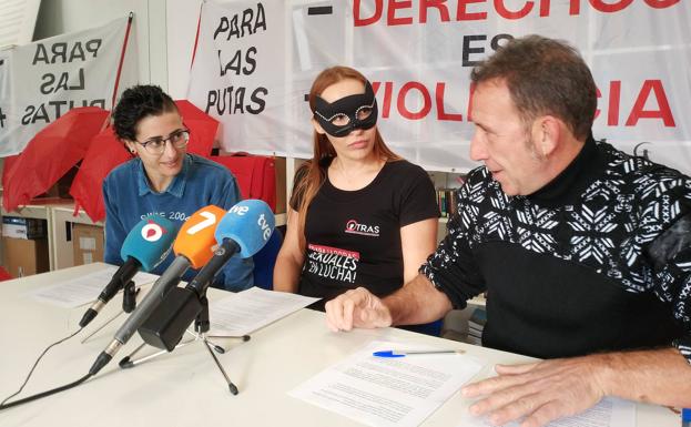«El odio hace más daño que los clientes violentos»