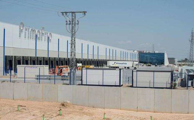 Primafrio afronta una posible multa por un parking sin informe medioambiental en Alhama