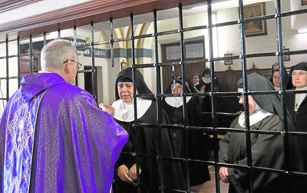 Dudas en el adiós de las clarisas