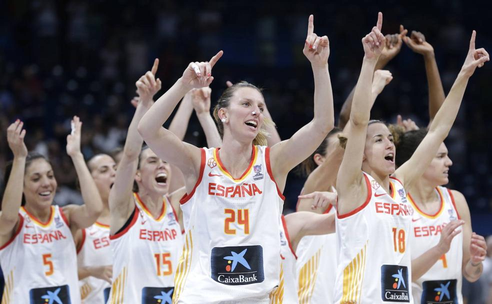 JULIO. La España de Laura Gil agranda su leyenda