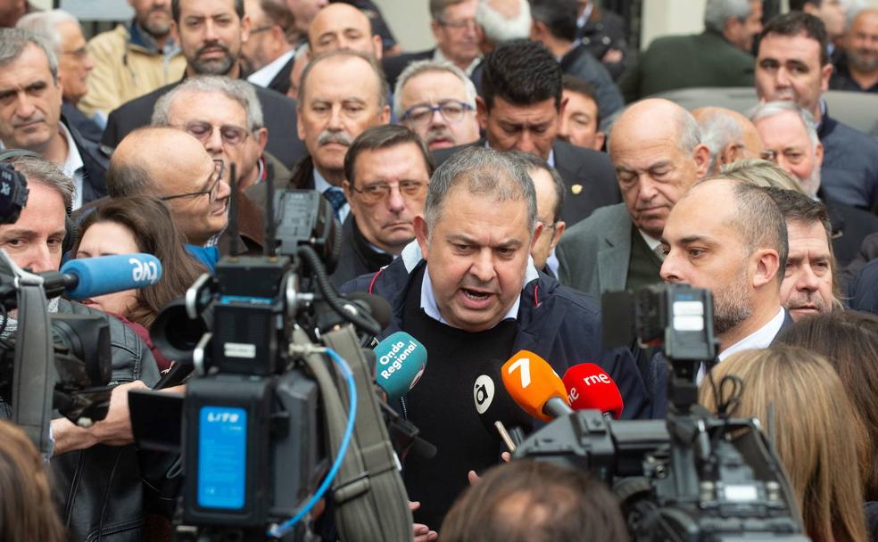 DICIEMBRE. El Ministerio cierra el grifo y desata la indignación de los regantes