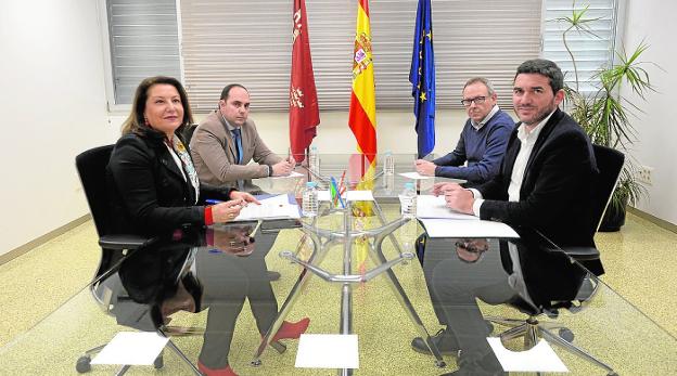 El acuerdo PSOE-Podemos erradica los bancos de agua que impulsó Cristina Narbona