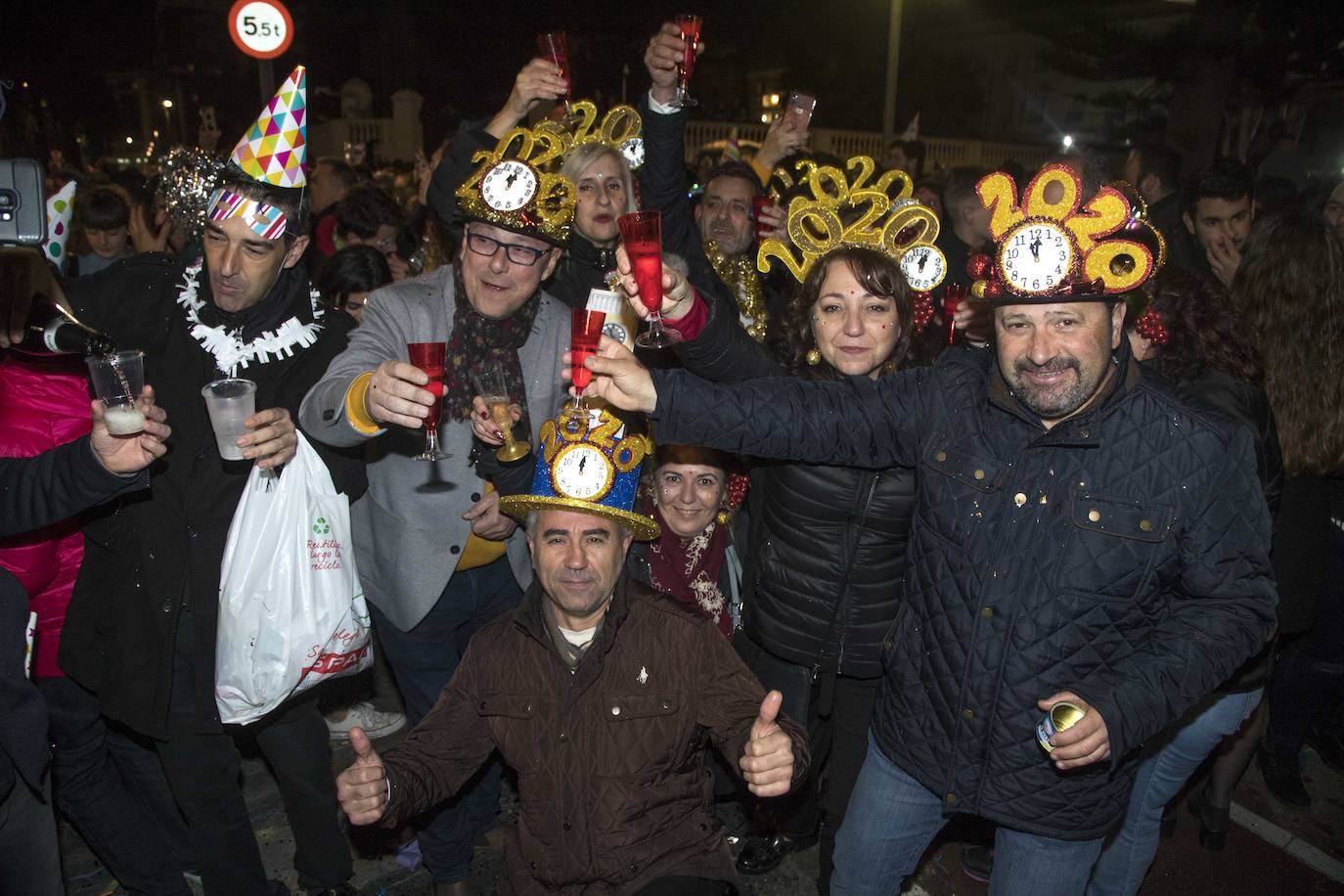 Cartagena sale de fiesta para recibir al 2020