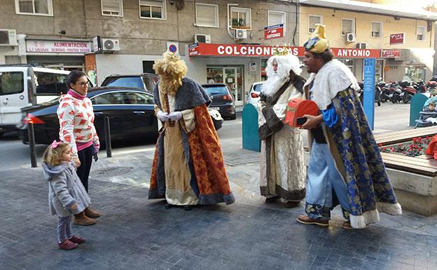 Jeep Huertas Center acompaña a los Reyes Magos en su llegada a Murcia