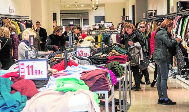 Muchas rebajas y algunas gangas en Cartagena