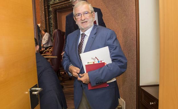 Alberto Castillo considera que la «incertidumbre» rodea la X legislatura regional