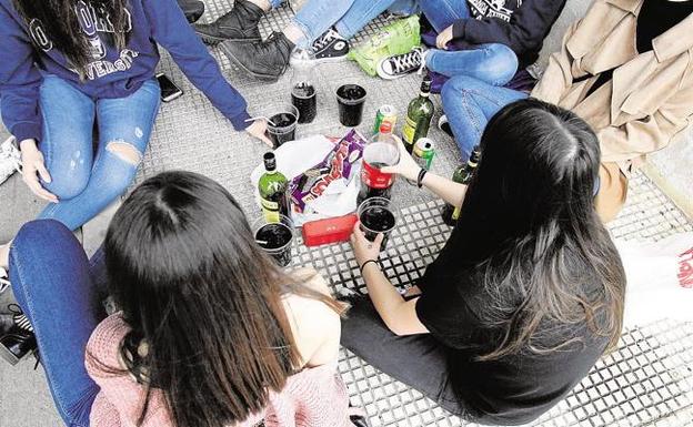 Ocho talleres ofrecen claves a 13.623 alumnos murcianos para que no se inicien en el consumo de drogas