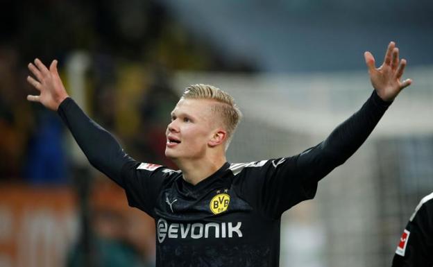 Triplete de Haaland en su debut con el Dortmund