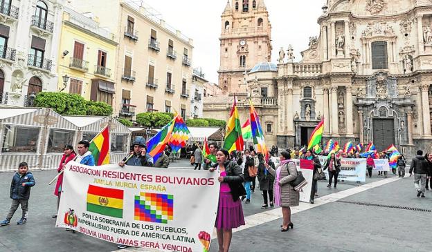 Bolivia protesta desde Belluga