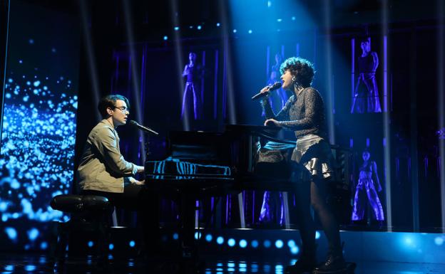 El murciano Flavio pasa con buena nota la gala 1 de OT