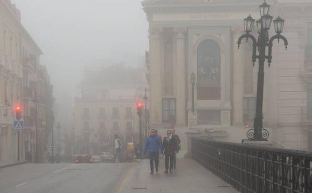 ¿Por qué Murcia ha amanecido cubierta de niebla?