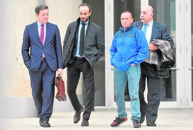 El expresidente del PP en El Raal intenta anular la grabación de la presunta compra de votos