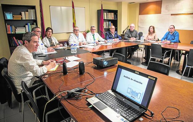 La puesta en marcha de la UCI del Rosell se retrasa por falta de dinero