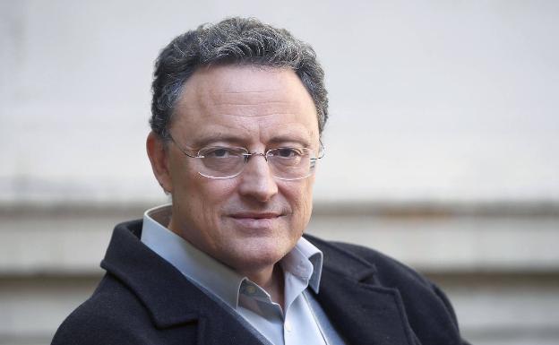 Luis Leante gana el premio Edebé de Literatura Juvenil con 'Maneras de vivir'