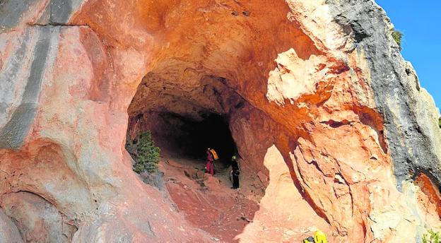 El Abrigo de Justo de Yéchar pone en valor sus tres paneles de pinturas rupestres