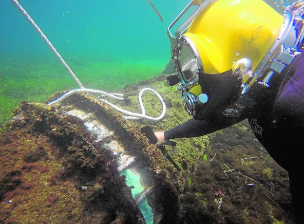 El litoral de Calblanque recibe metales en niveles elevados por el emisario municipal