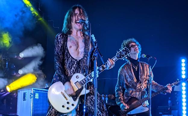 The Darkness recuerda en Murcia cuando el rock era diversión