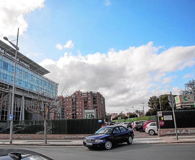 El fiscal ve indicios de que un hospital se adueñó de una calle