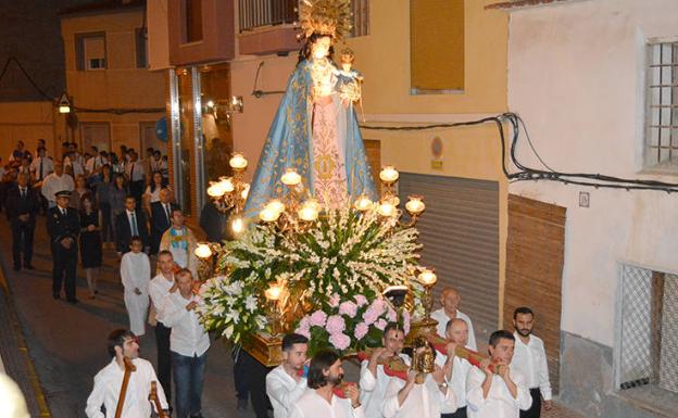 Roban la corona del Niño Jesús de la Virgen del Rosario de Lorquí