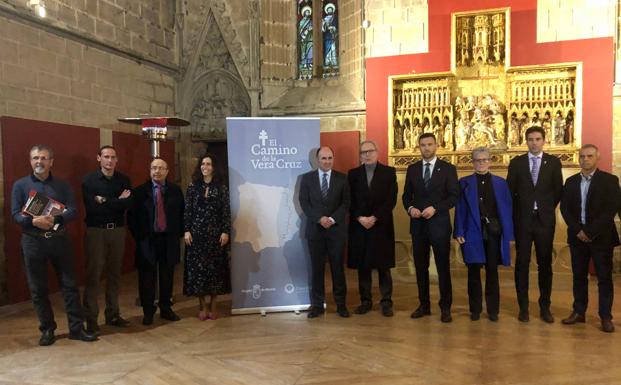 La Comunidad presenta el 'Camino de la Vera Cruz' como modelo para la recuperación del patrimonio español