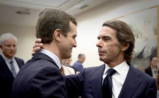 Aznar y Rajoy declararán como testigos en el juicio por la 'caja B' del PP