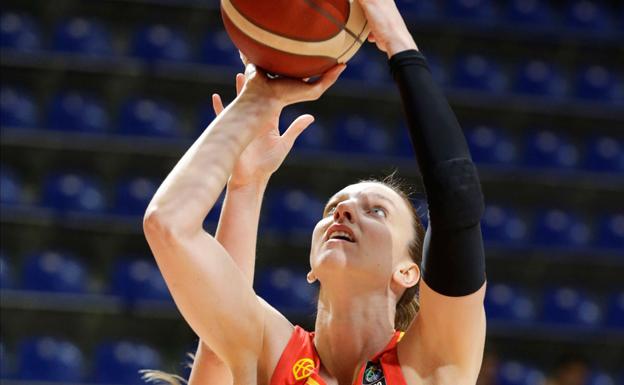 Laura Gil: Ambición por todo lo alto en la cancha