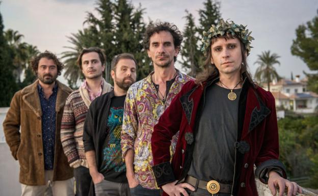 Nueva imagen de Bosco, sin olvidar la psicodelia