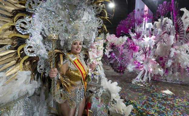 Aradia coge el cetro de Reina del Carnaval de Cartagena tras una década de reinado de Salgueiro