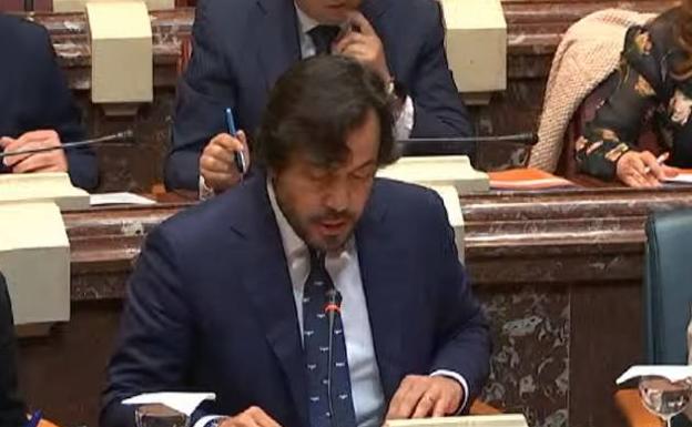 El consejero Miguel Motas expone la partida presupuestaria de su departamento