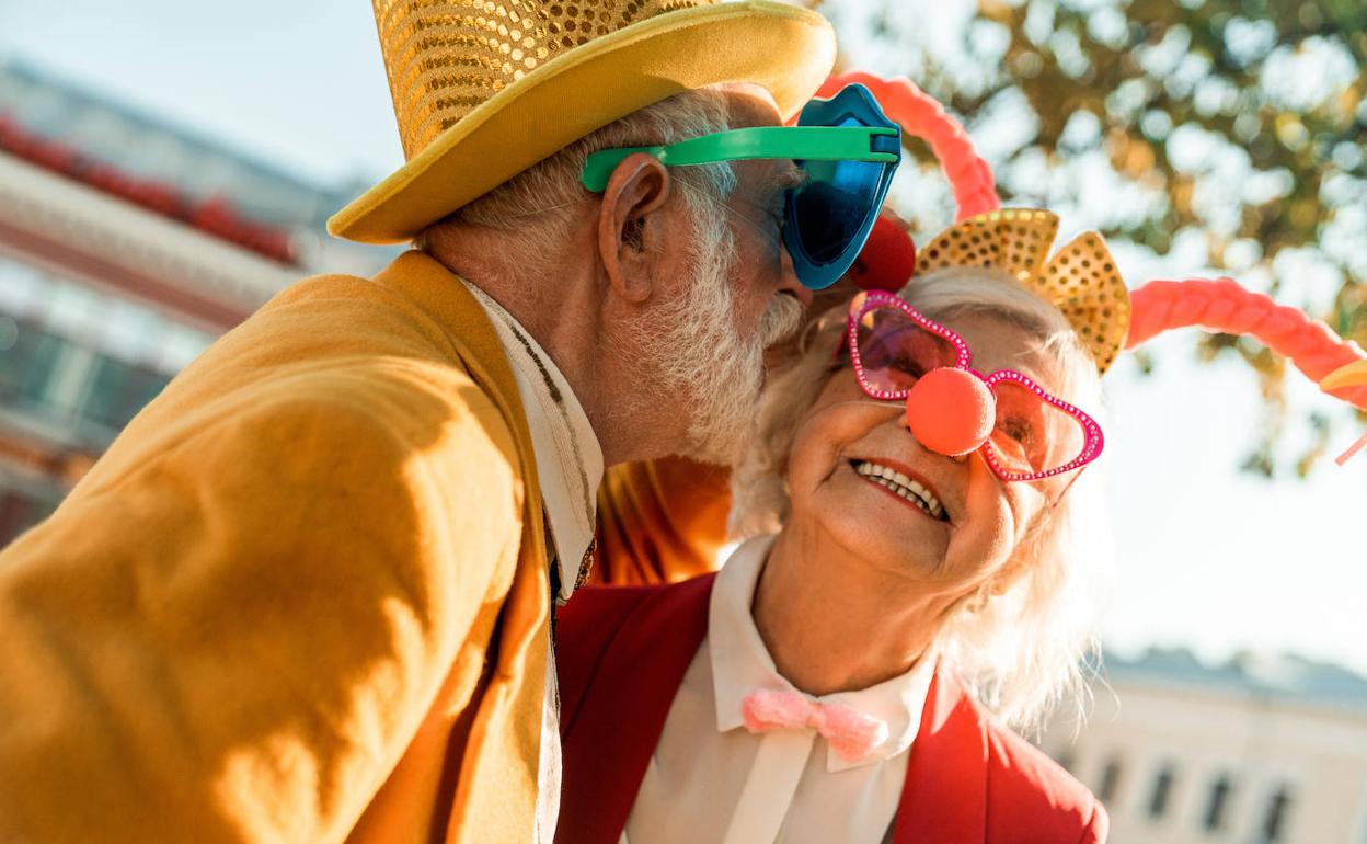 A Que Edad Alcanzamos La Felicidad Plena La Verdad