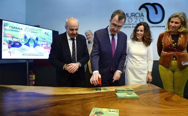 La huerta protagoniza el sello de Correos para Murcia Capital Gastronómica