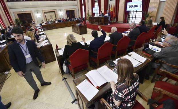 Cs exige a su socio de gobierno en Murcia que entregue información a los concejales