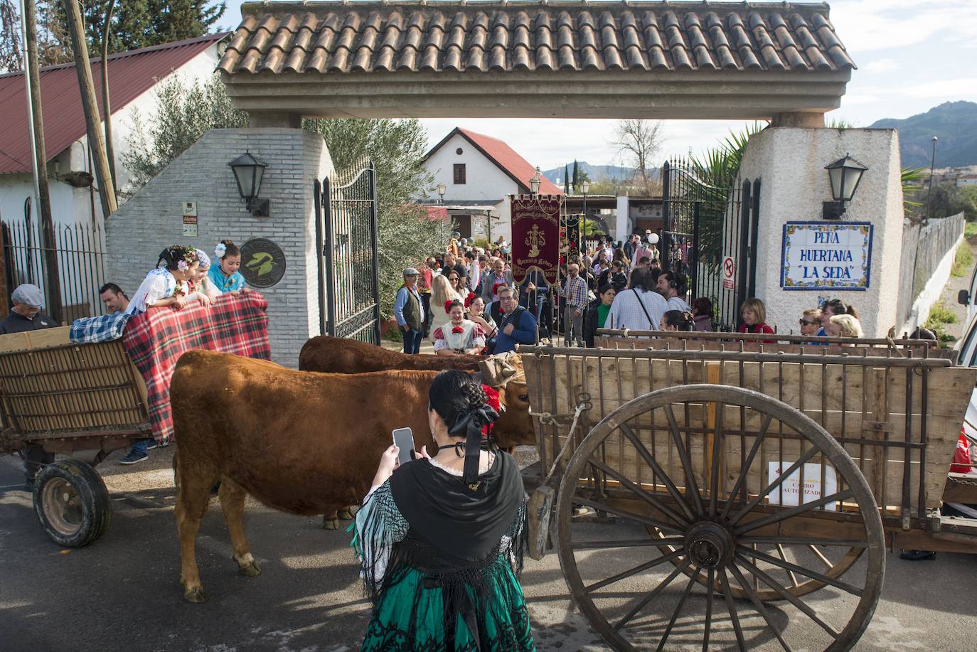 La Alberca celebra la tradicional bendición de la simiente del gusano de seda