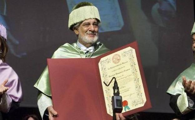 Piden que se estudie la retirada de doctorado 'honoris causa' de la UMU a Plácido Domingo