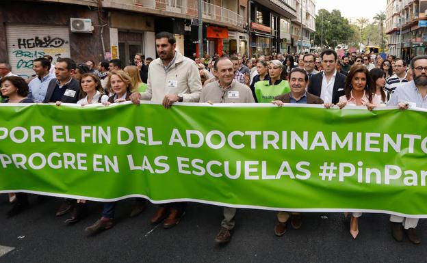 El TSJ de la Región comunica a la Consejería y al Ministerio de Educación la personación de Vox en la causa del 'pin parental'