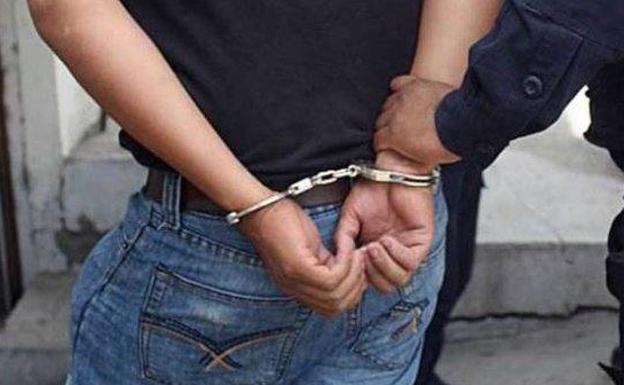 Detenido por intentar pegarle fuego a su padre en Murcia